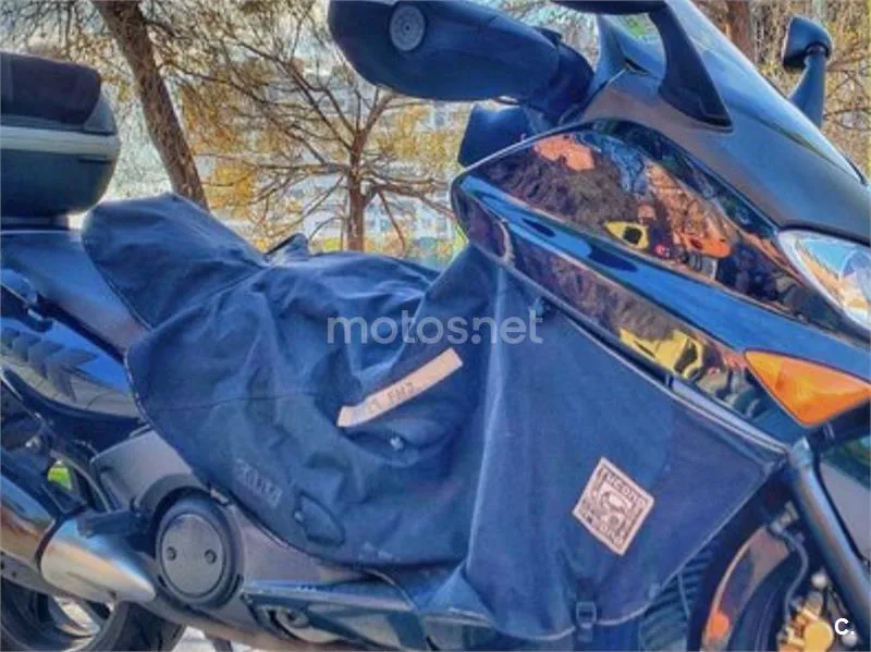 Yamaha TMAX 500 - Vista 4