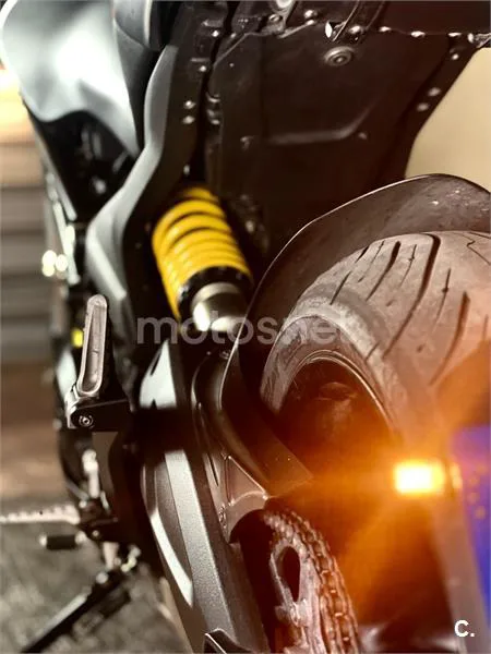 Ducati Monster 696 - Vista 9