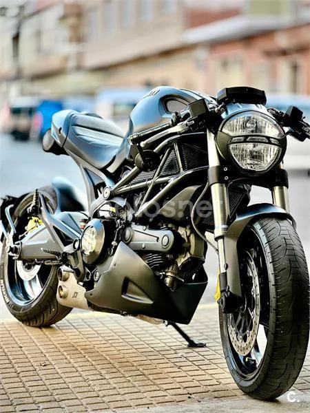 Ducati Monster 696 - Vista 10
