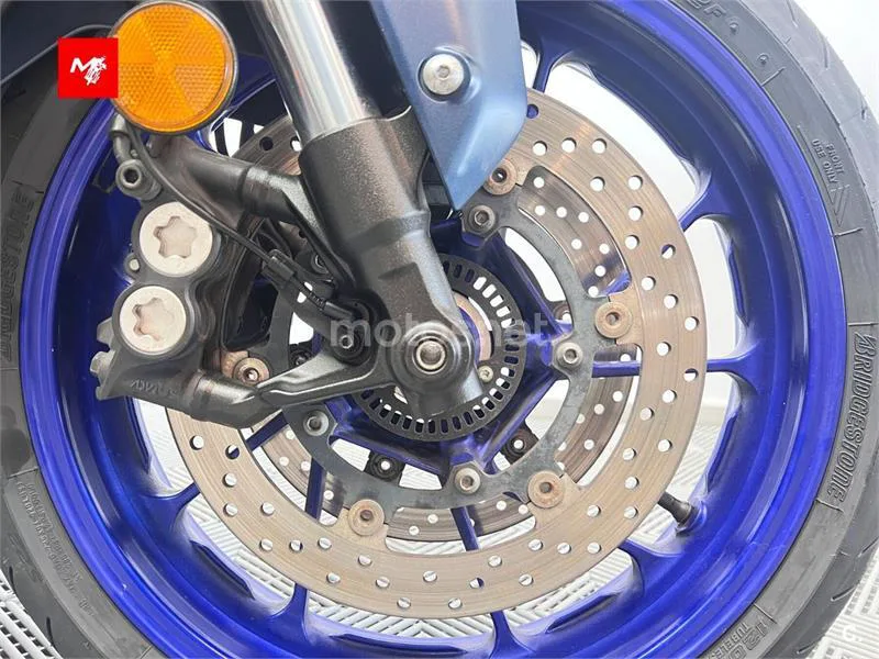 Yamaha YZF-R7 - Vista 7