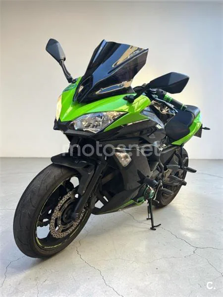 Kawasaki Ninja 650 - Vista 4
