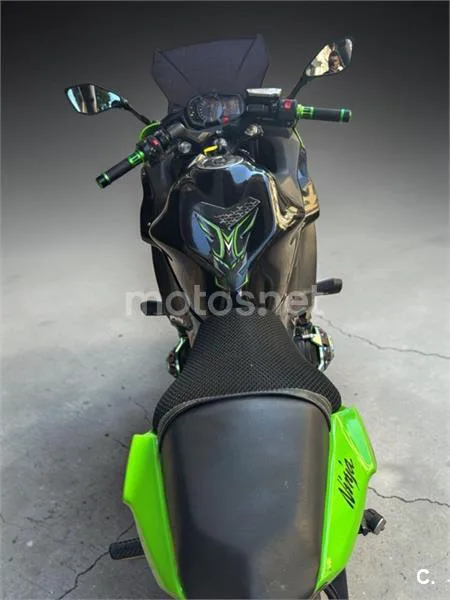 Kawasaki Ninja 650 - Vista 7