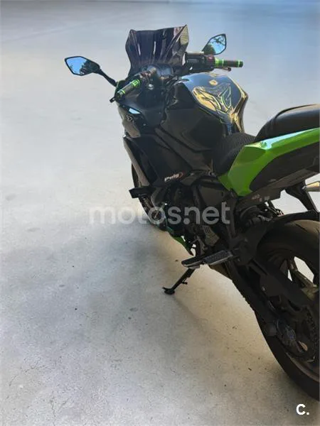 Kawasaki Ninja 650 - Vista 8