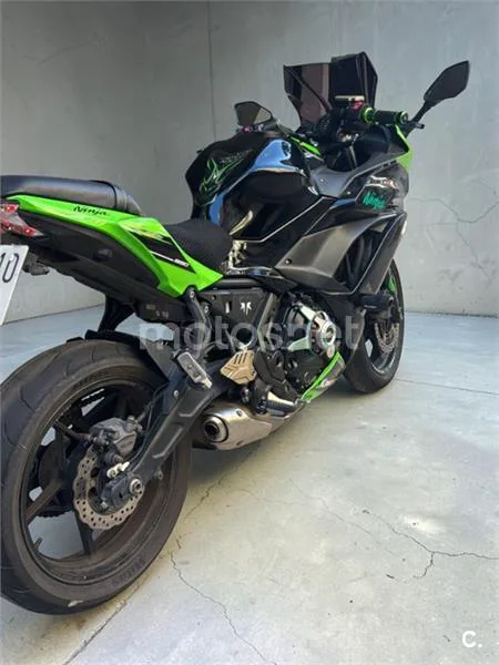 Kawasaki Ninja 650 - Vista 9