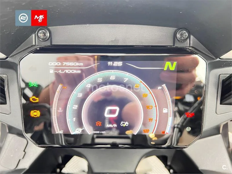 CFMOTO 700MT - Vista 9