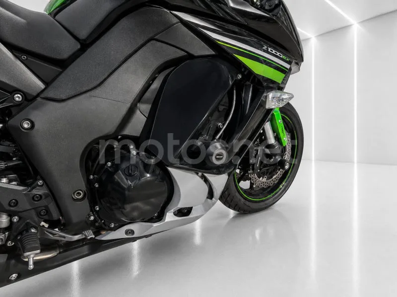 Kawasaki Z1000 SX - Vista 11