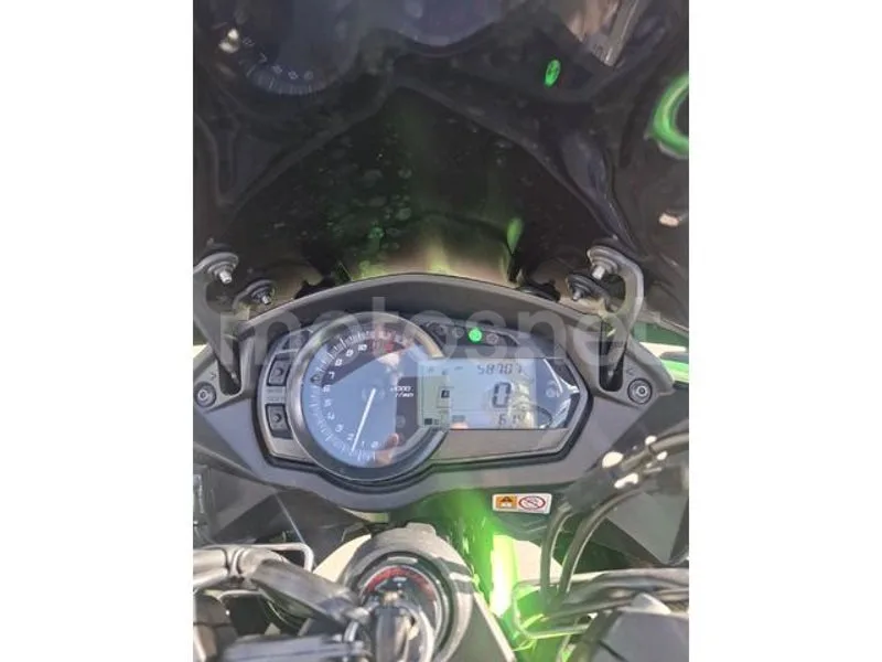 Kawasaki Z1000 SX - Vista 13