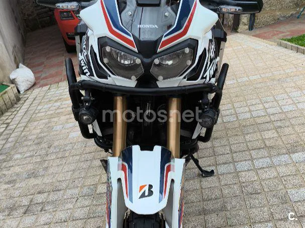 Honda CRF1000L Africa Twin 8600 € 2018 Pontevedra - 1