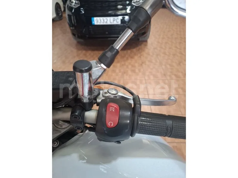 Yamaha FZ6 - Vista 11