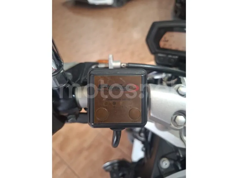 Yamaha FZ6 - Vista 14