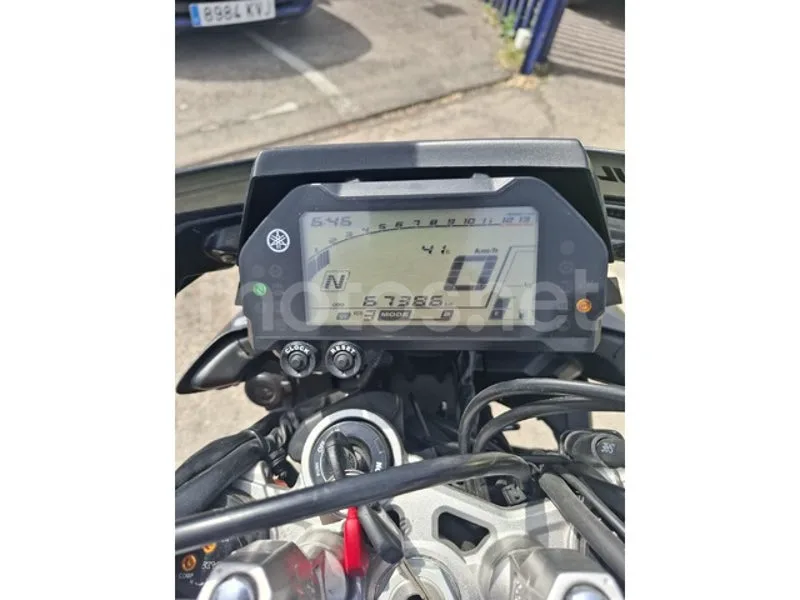 Yamaha MT-10 - Vista 11