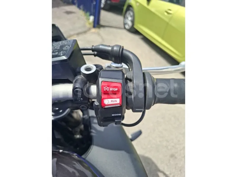 Yamaha MT-10 - Vista 14