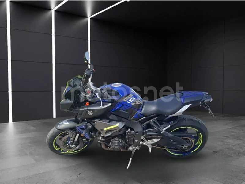 Yamaha MT-10 - Vista 4