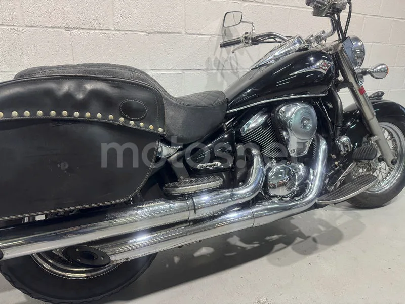 Kawasaki VN900 Classic - Vista 17