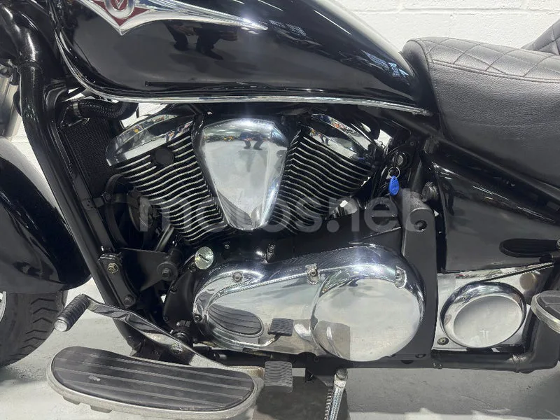 Kawasaki VN900 Classic - Vista 23