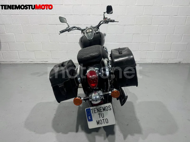 Kawasaki VN900 Classic - Vista 8