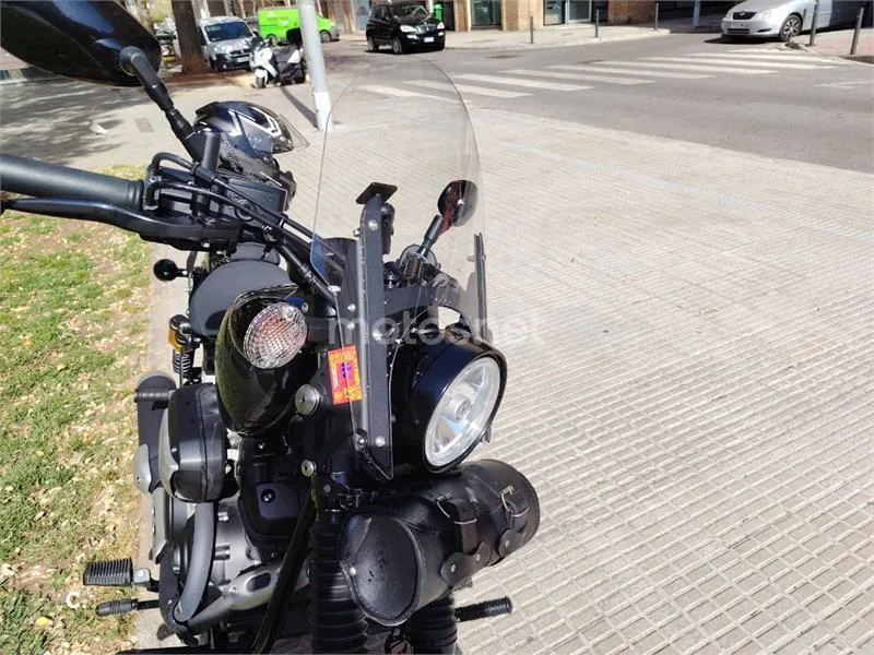 Yamaha XV950 R - Vista 8