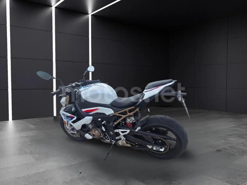 BMW S 1000 R - Vista 3