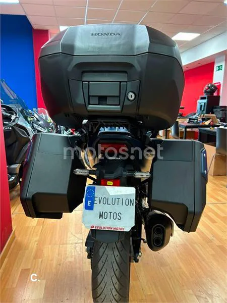Honda NT1100 - Vista 4