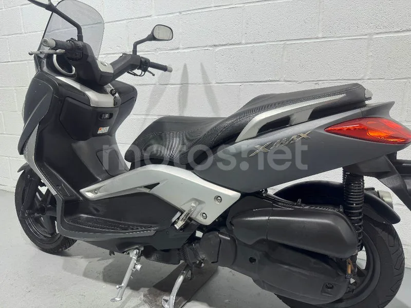 Yamaha XMAX 125 - Vista 25