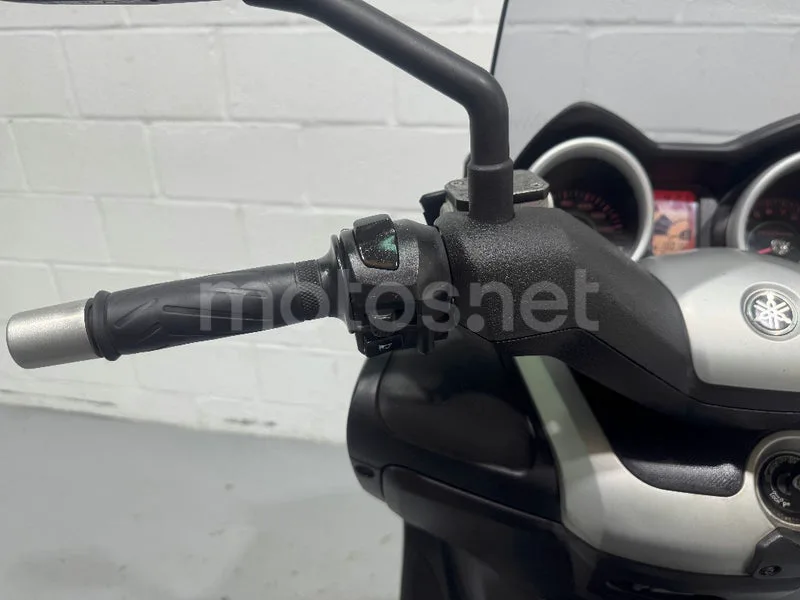 Yamaha XMAX 125 - Vista 27