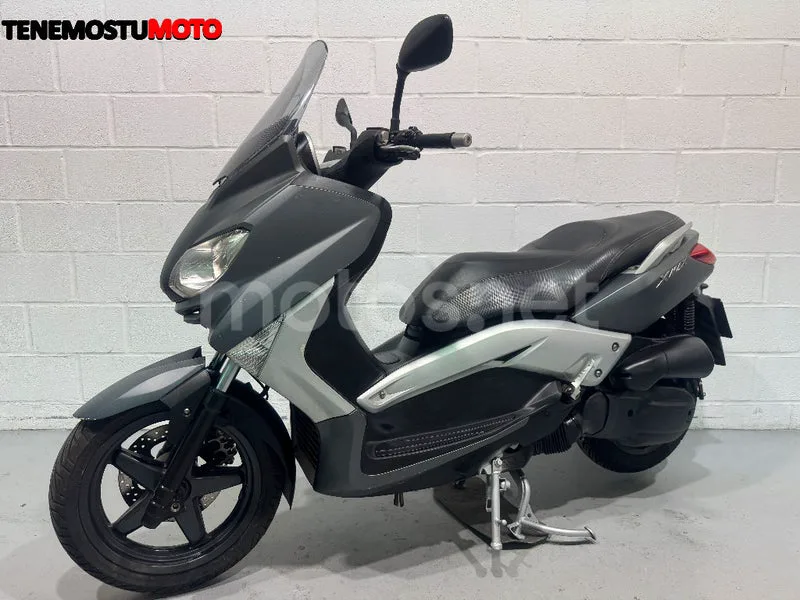 Yamaha XMAX 125 - Vista 4