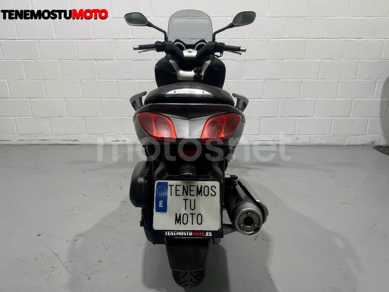 Yamaha XMAX 125 - Vista 8