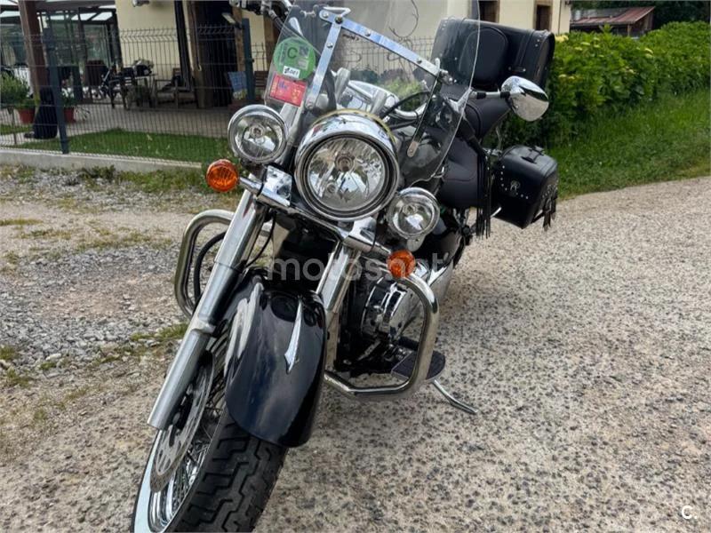 Suzuki Intruder C800 - Vista 3