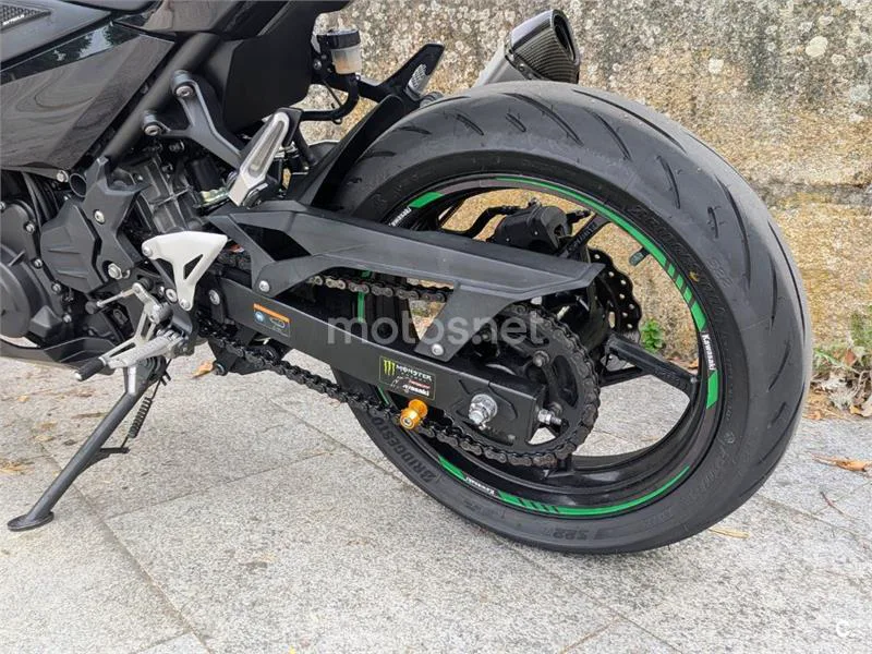 Kawasaki Ninja 400 - Vista 9