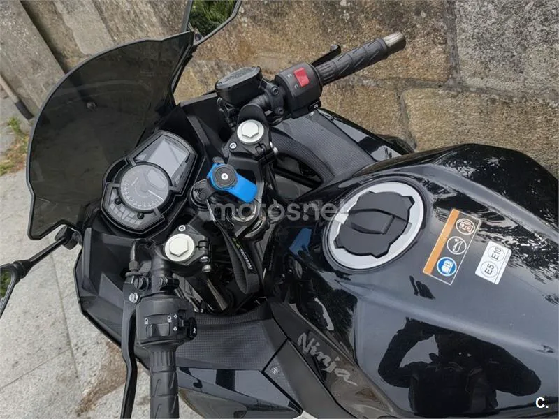 Kawasaki Ninja 400 - Vista 10