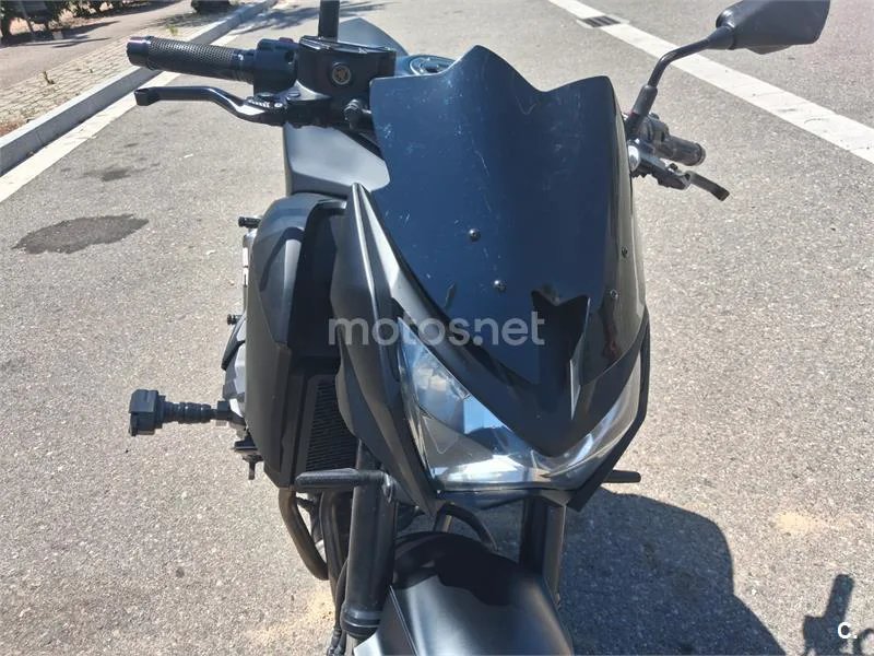 Kawasaki Z800 - Vista 12