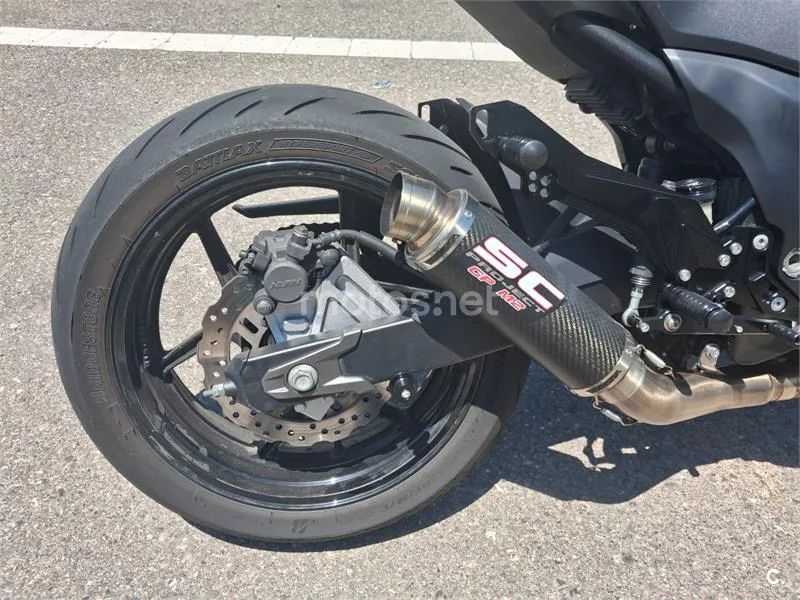 Kawasaki Z800 - Vista 16