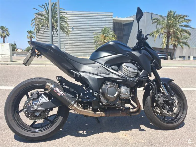 Kawasaki Z800 - Vista 17