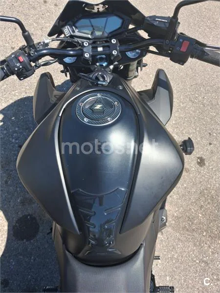 Kawasaki Z800 - Vista 5