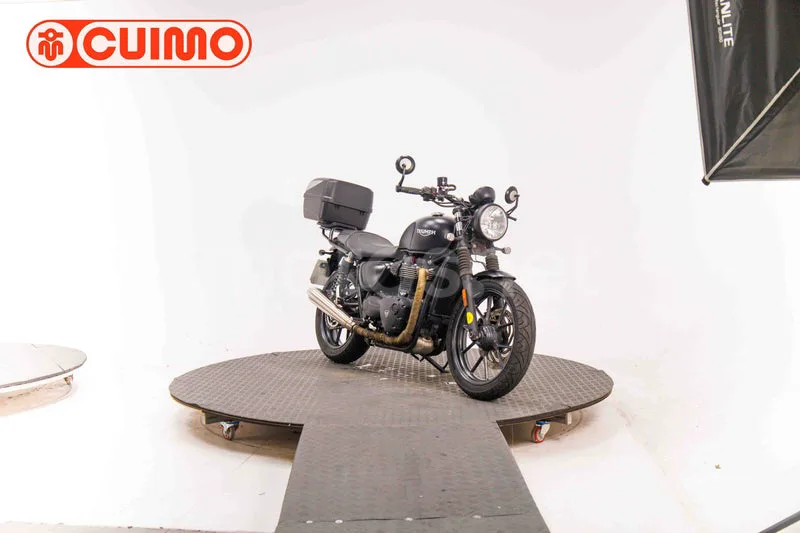 Triumph Street Twin - Vista 19