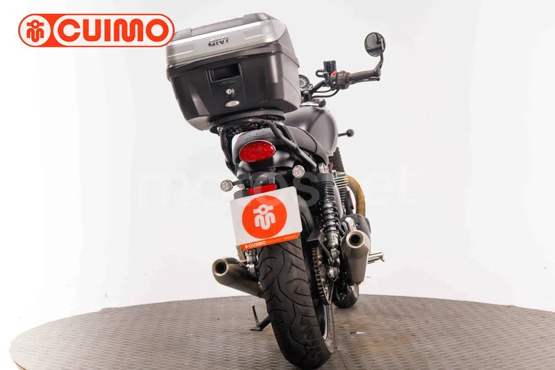 Triumph Street Twin - Vista 27