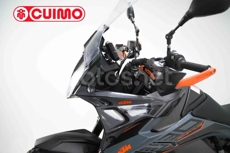 KTM 890 – Vista 29