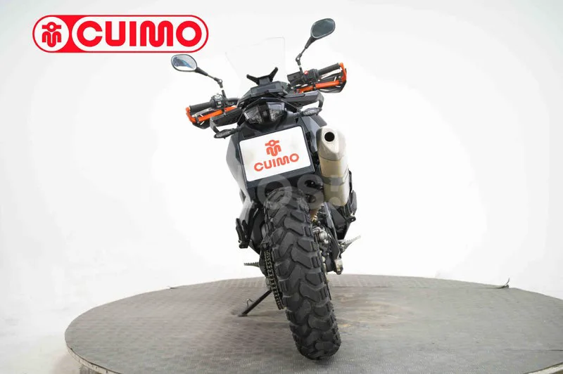 KTM 890 – Vista 5