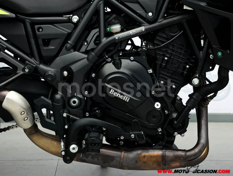 Benelli TRK 702 - Vista 5