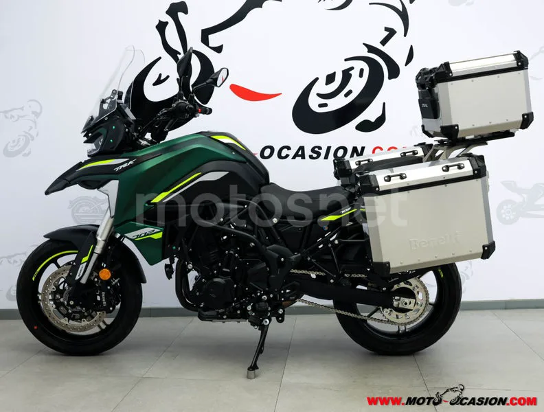 Benelli TRK 702 - Vista 7