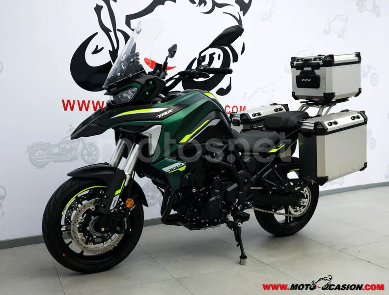 Benelli TRK 702 - Vista 8