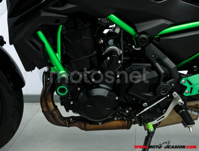 Kawasaki Z650 - Vista 10