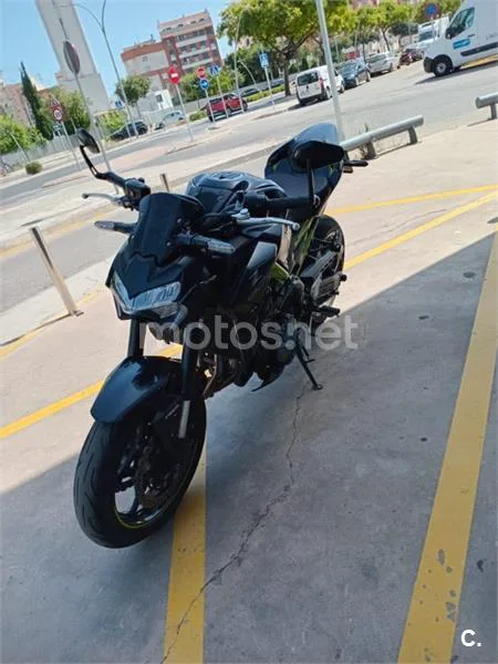 Kawasaki Z900 - Vista 5
