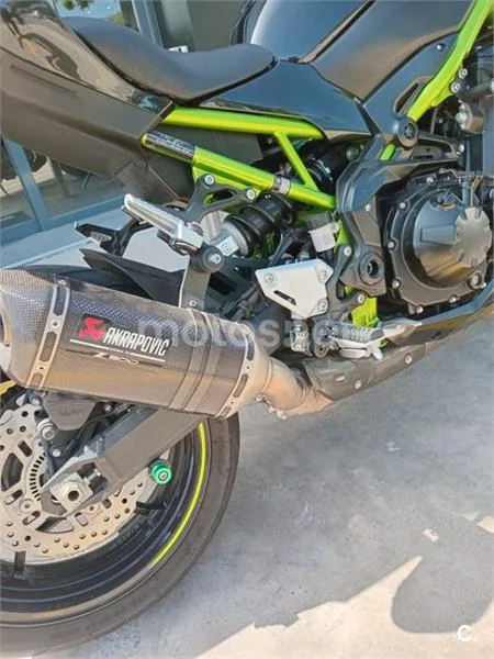 Kawasaki Z900 - Vista 7