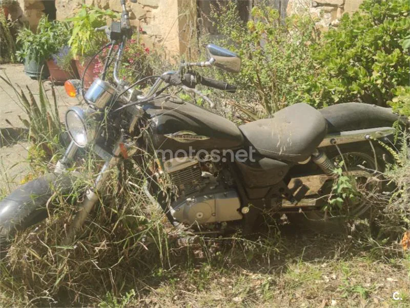 Suzuki Marauder 125 500 € 2006 Girona - 1