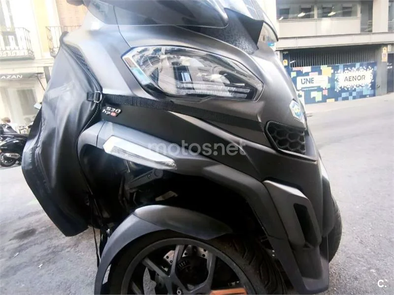 Piaggio MP3 530 Exclusive 8990 € 2023 Madrid - 1