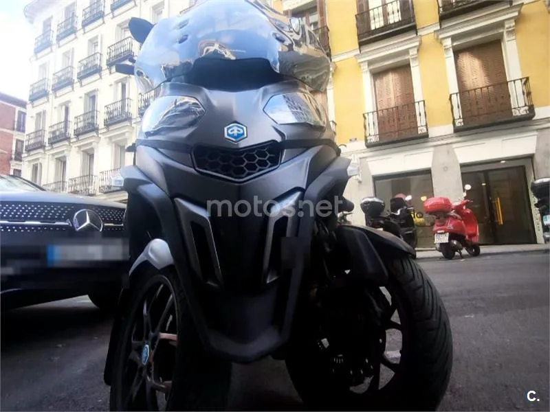 Piaggio MP3 530 Exclusive - Vista 8