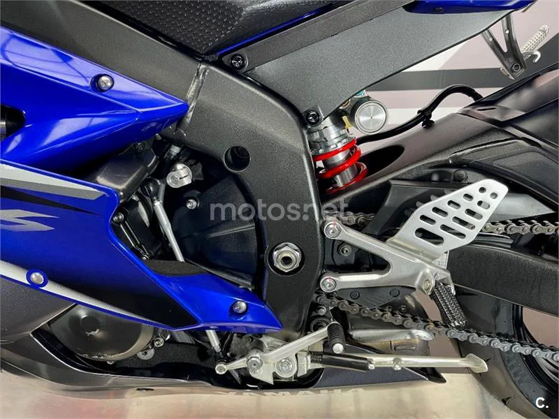 Yamaha YZF-R6 - Vista 21