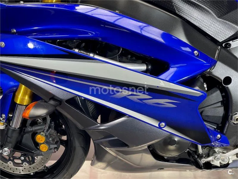 Yamaha YZF-R6 - Vista 22