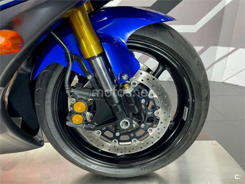 Yamaha YZF-R6 - Vista 26